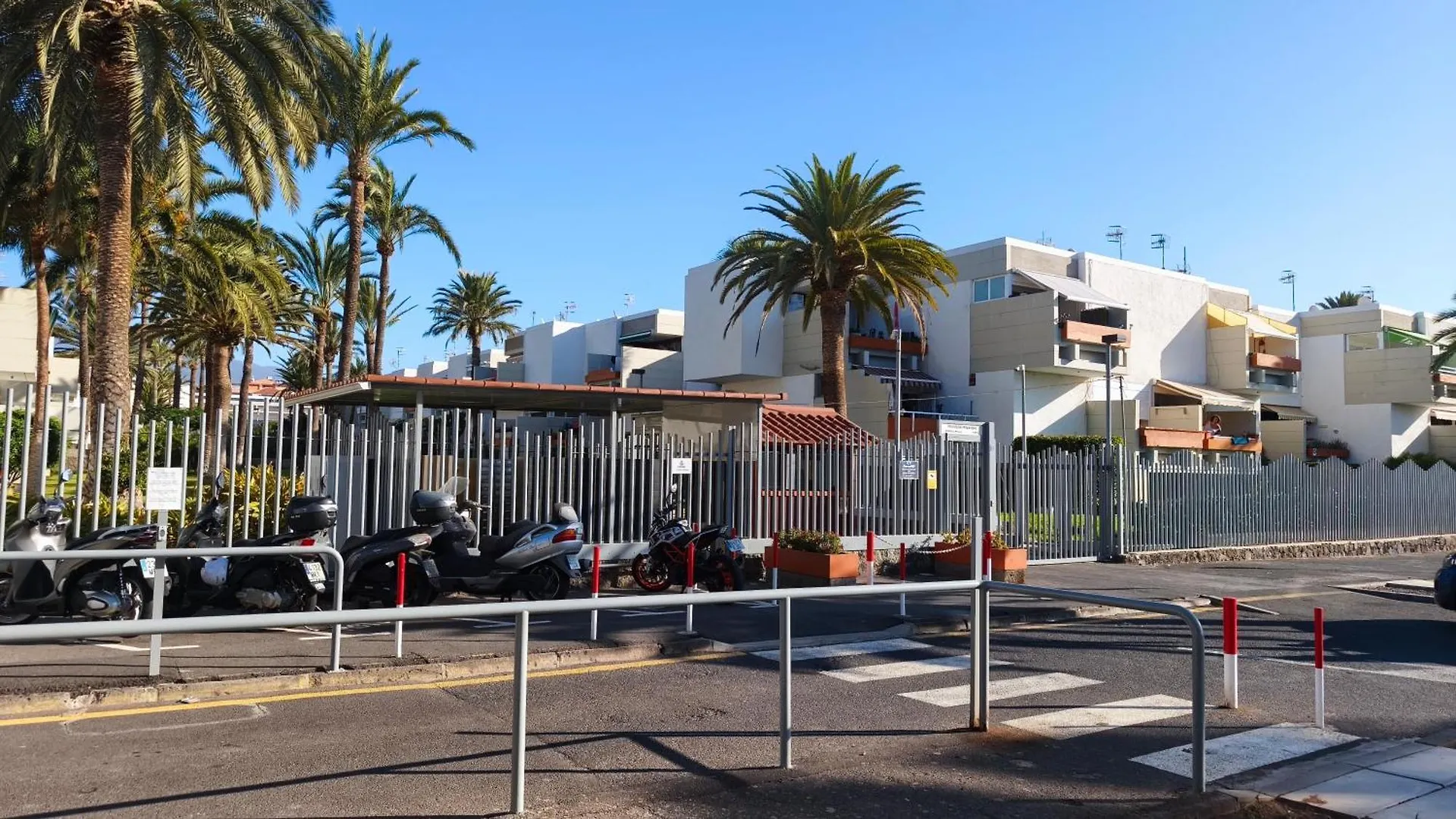 דירה Moderno Estudio Con Piscina En Arona - Ideal Para Parejas
